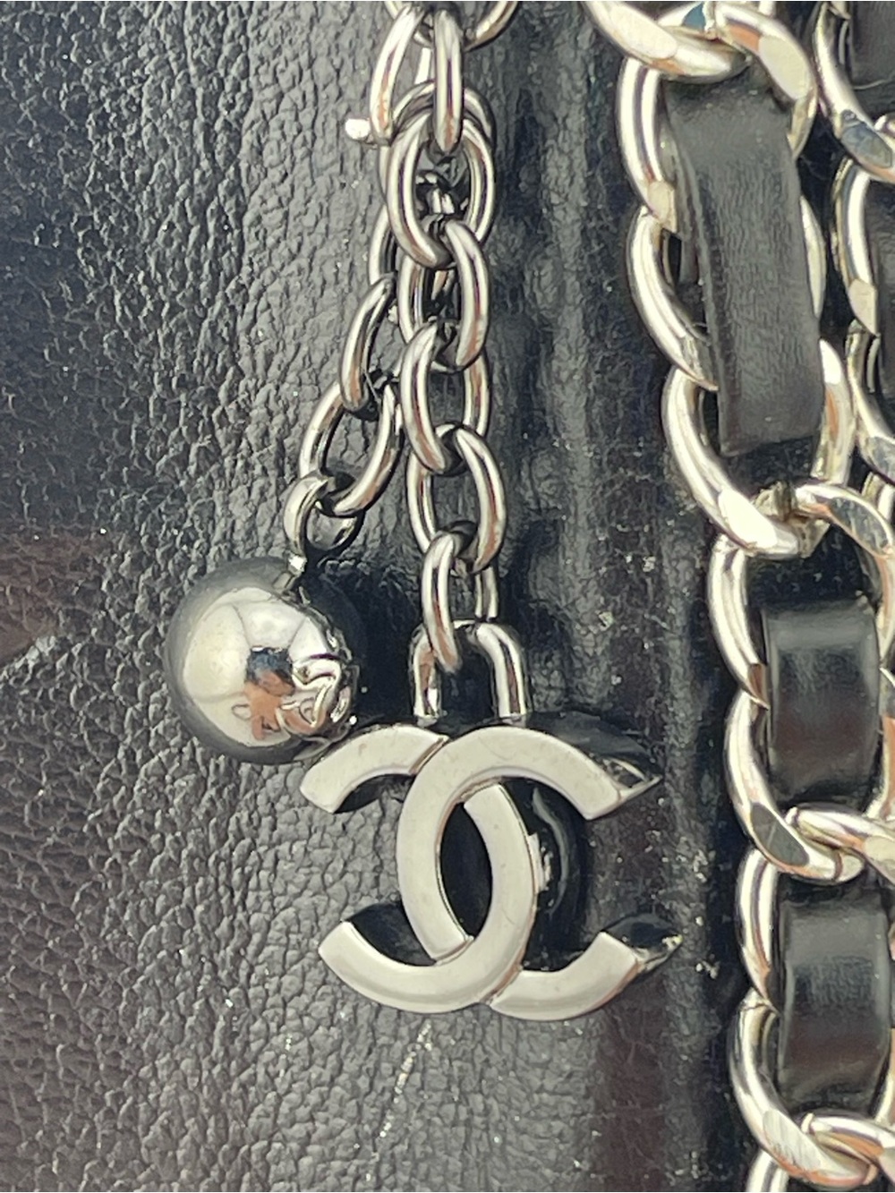 Vintage CHANEL Black Leather Wallet on Chain from 2009-2010. - Picture 8 of 16